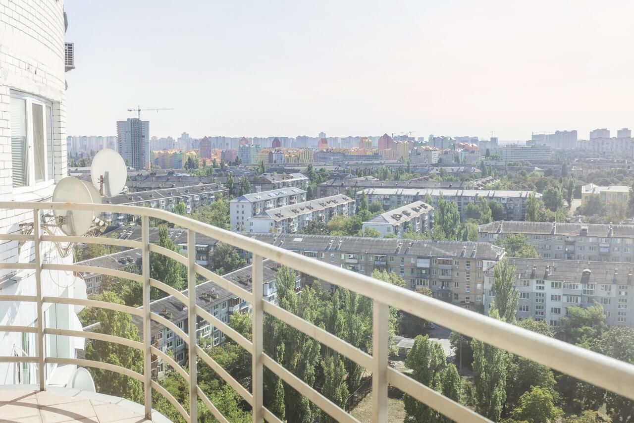 Апартаменты Cozy one-bedroom apartment on the left bank Киев-7