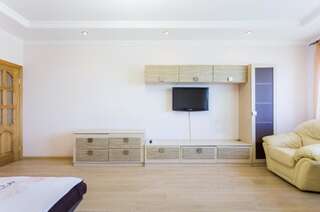 Апартаменты Cozy one-bedroom apartment on the left bank Киев Стандартные апартаменты-13